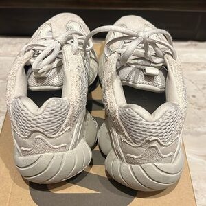 Boys Size 7 adidas Yeezy 500 Blush with Box